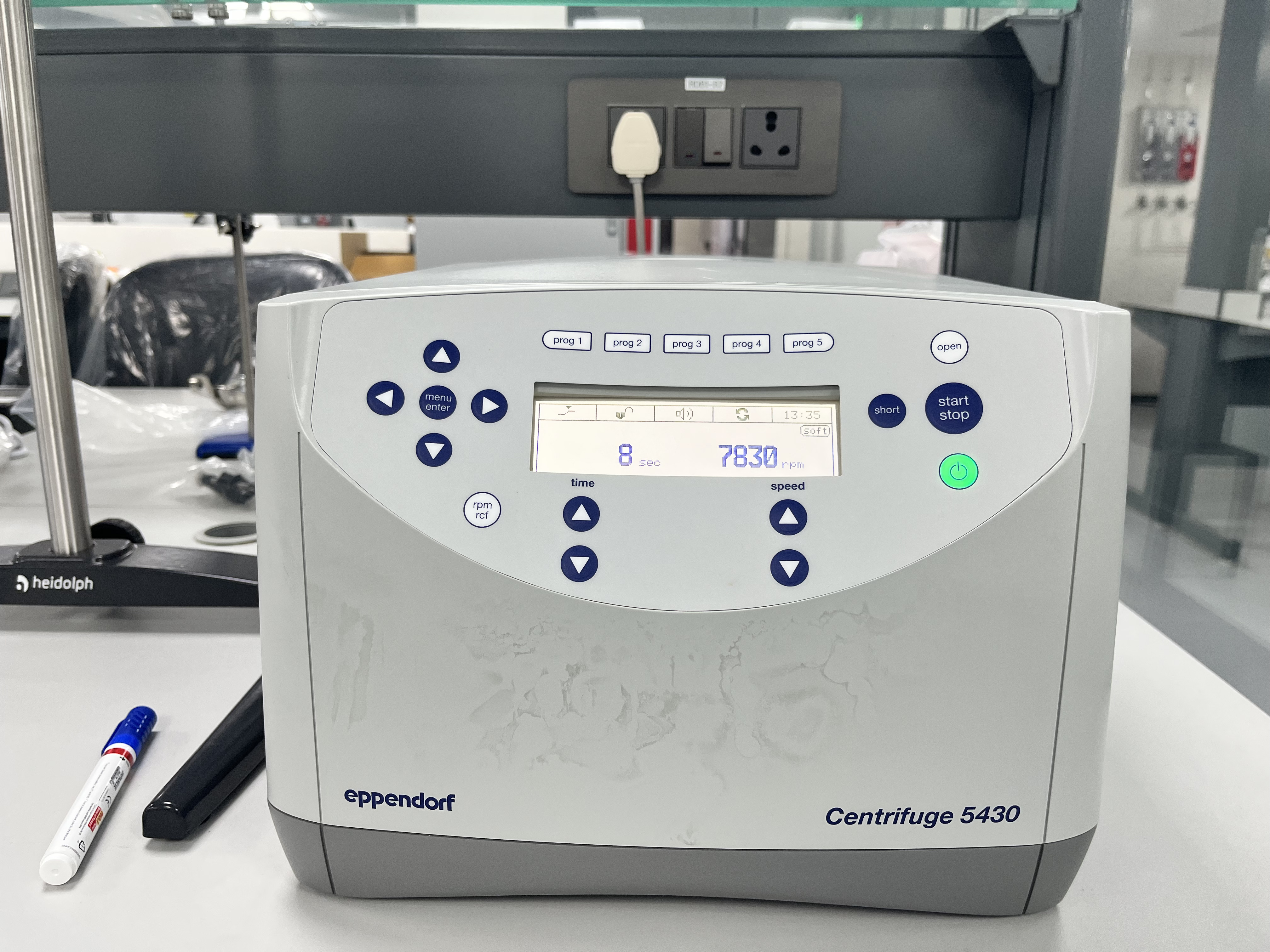 Centrifuge
