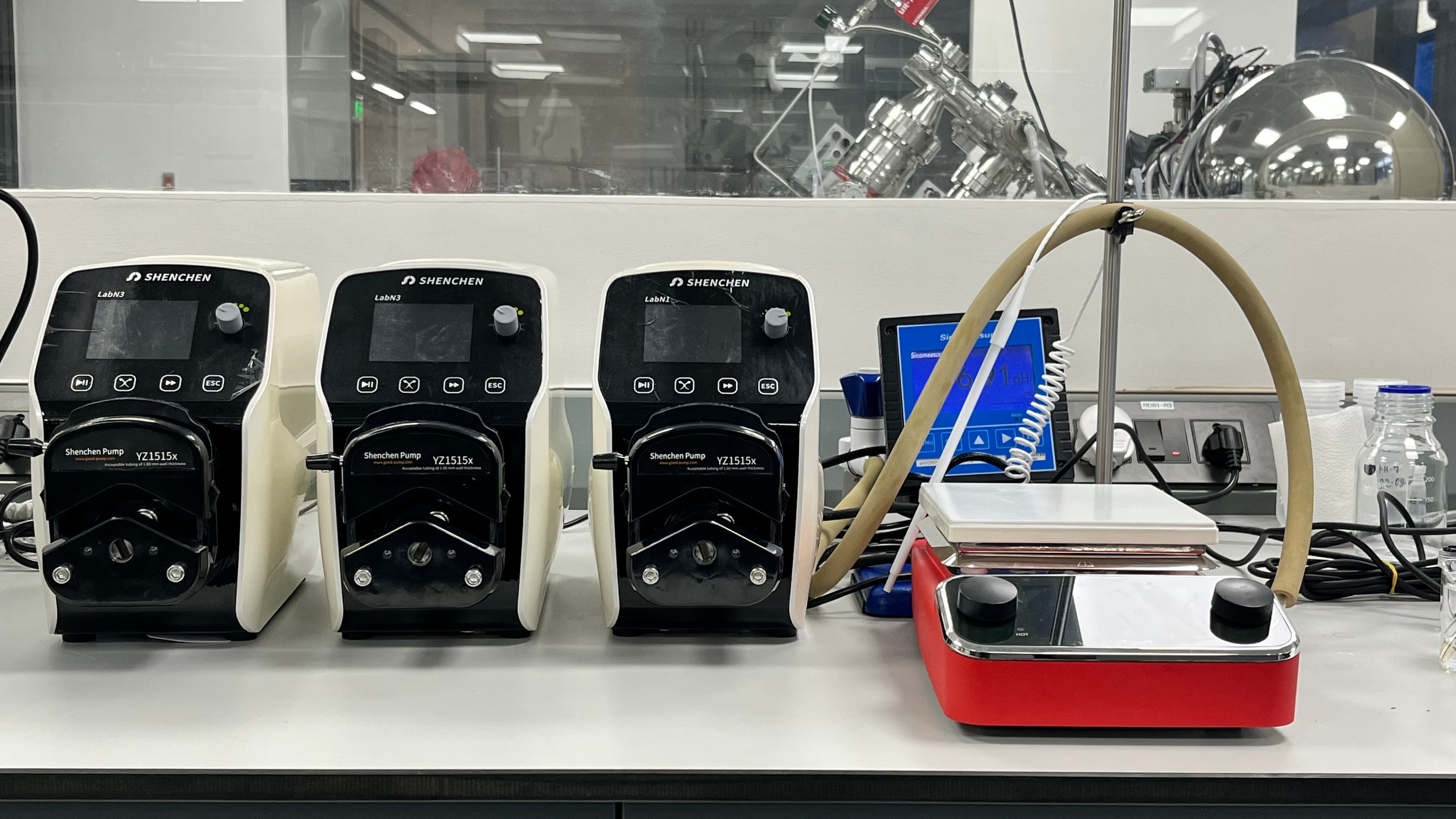 Coprecipitation set up with Peristaltic Pump and pH Feedback Controller